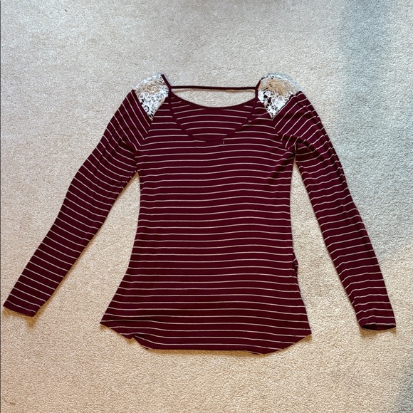 Striped Burgundy Long Sleeve Top with Lace Detail. Size small good condition - Picture 4 of 5